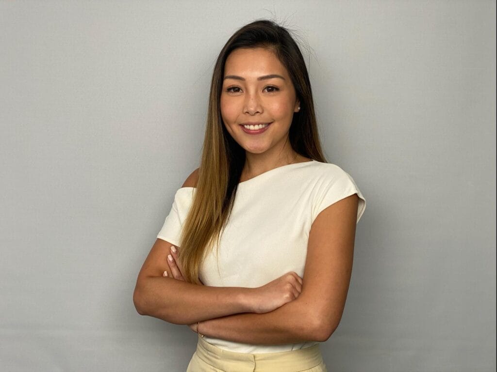 Dr. Wing Hang Bella Mak 麥穎恒牙醫 Dr. Wing Hang Bella Mak 麥穎恒牙醫